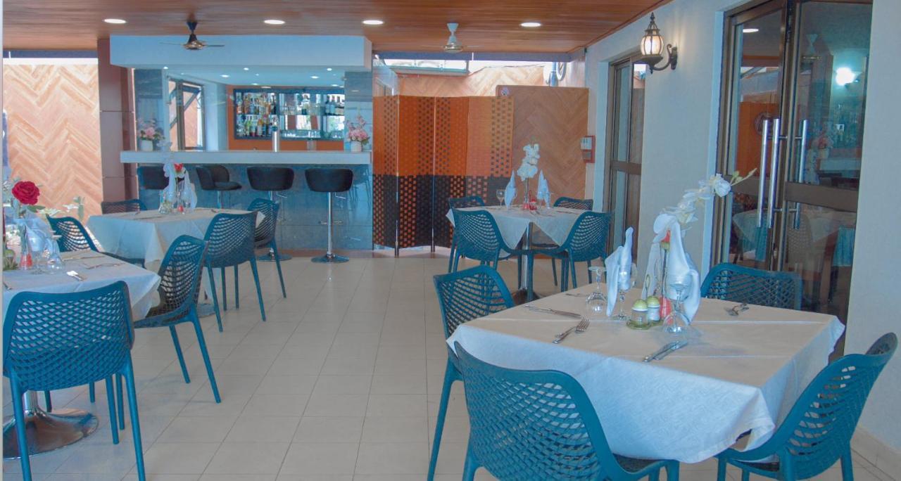 Hotel La Rose Blanche Abidjan Eksteriør bilde