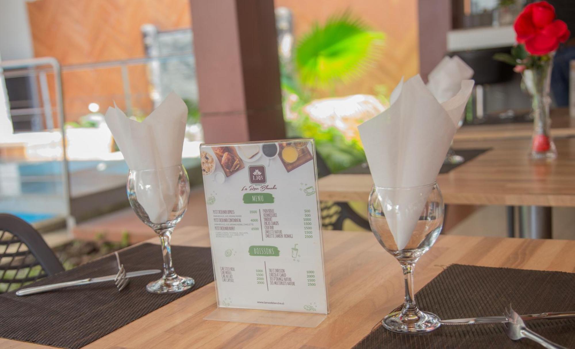 Hotel La Rose Blanche Abidjan Eksteriør bilde