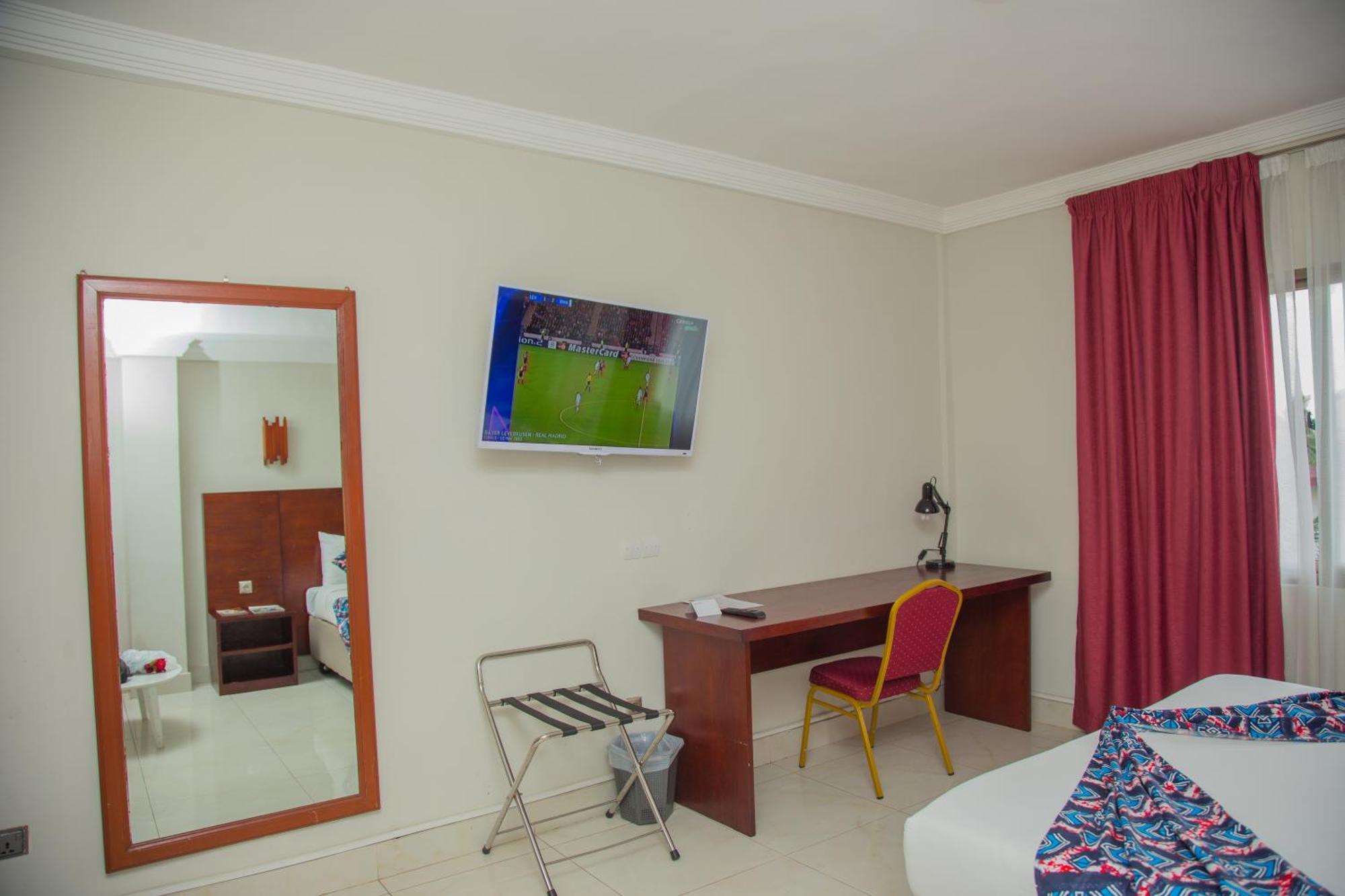 Hotel La Rose Blanche Abidjan Eksteriør bilde